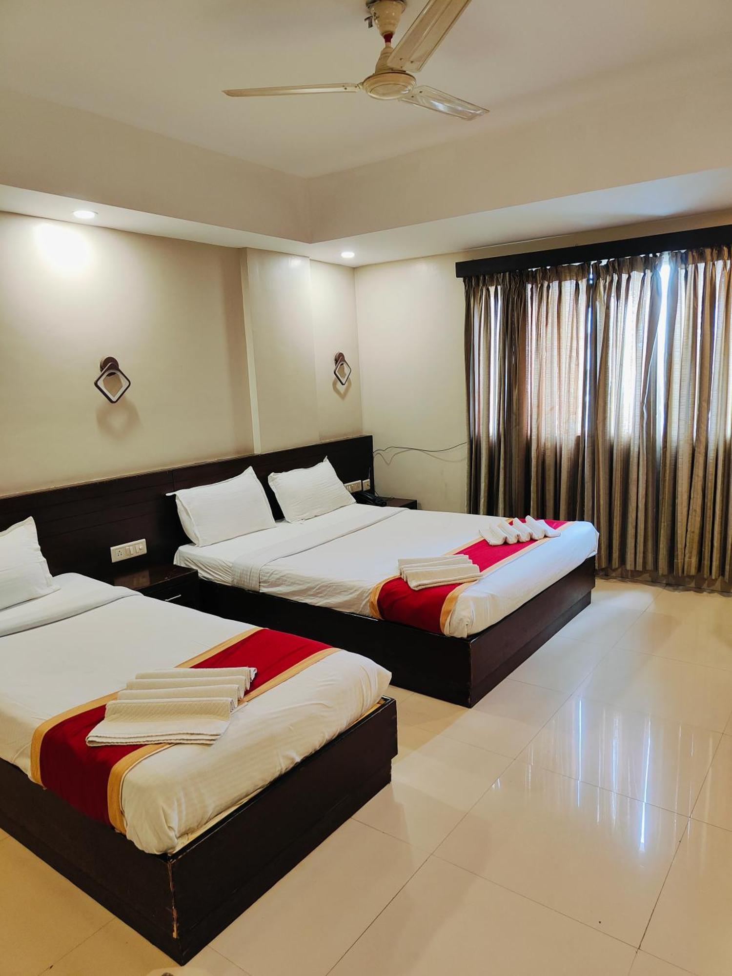 Green Wood Inn Mysore Near Palace Dış mekan fotoğraf