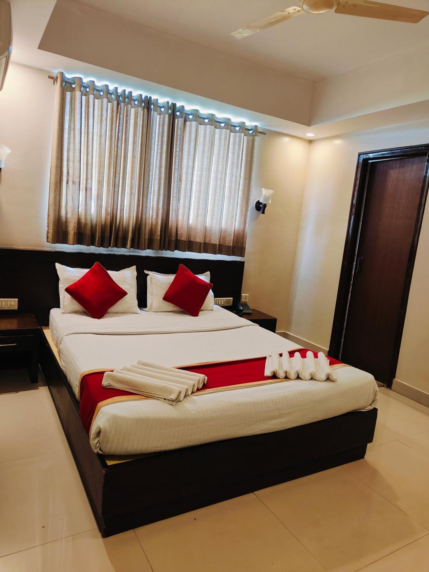 Green Wood Inn Mysore Near Palace Dış mekan fotoğraf