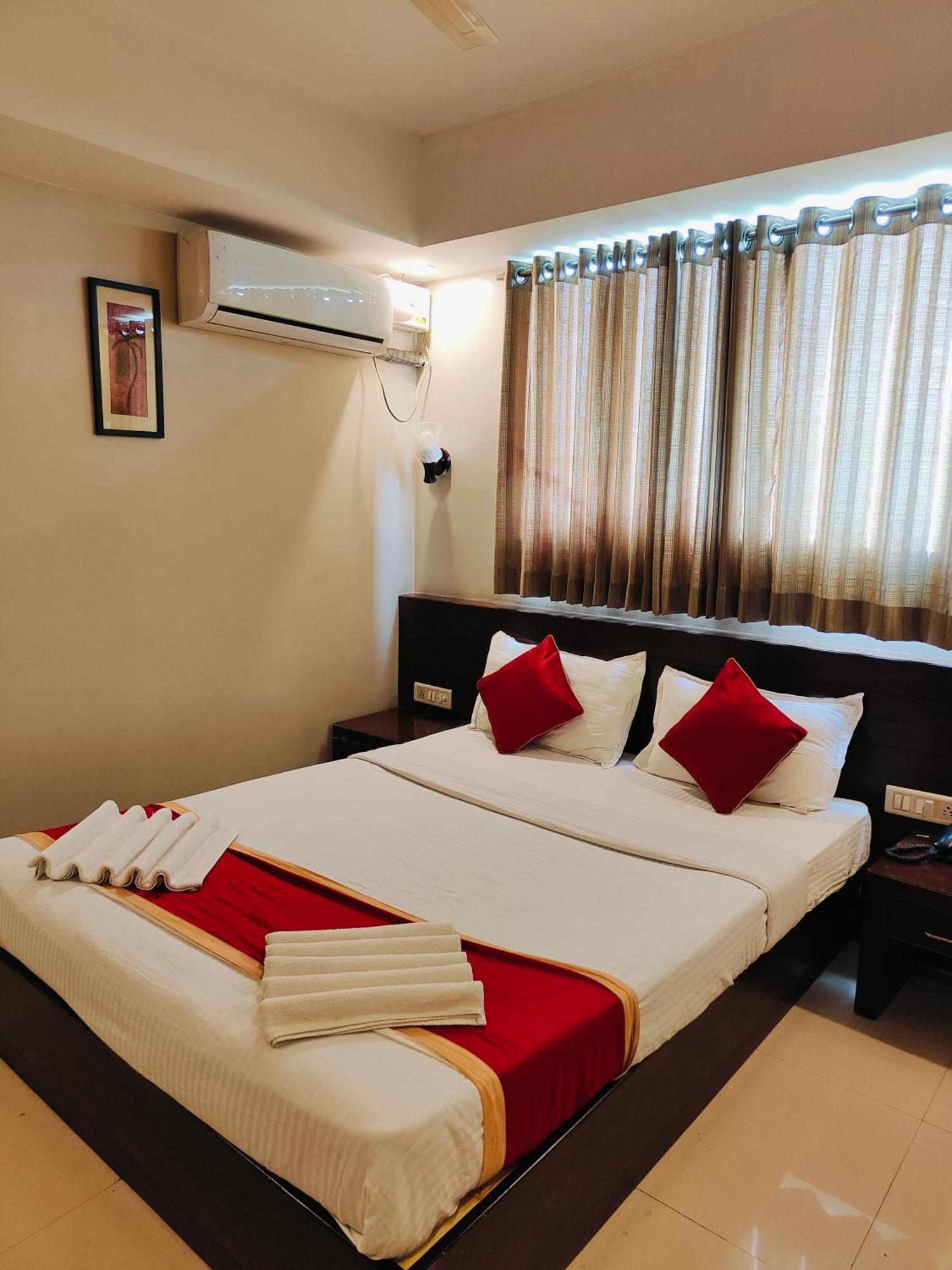 Green Wood Inn Mysore Near Palace Dış mekan fotoğraf