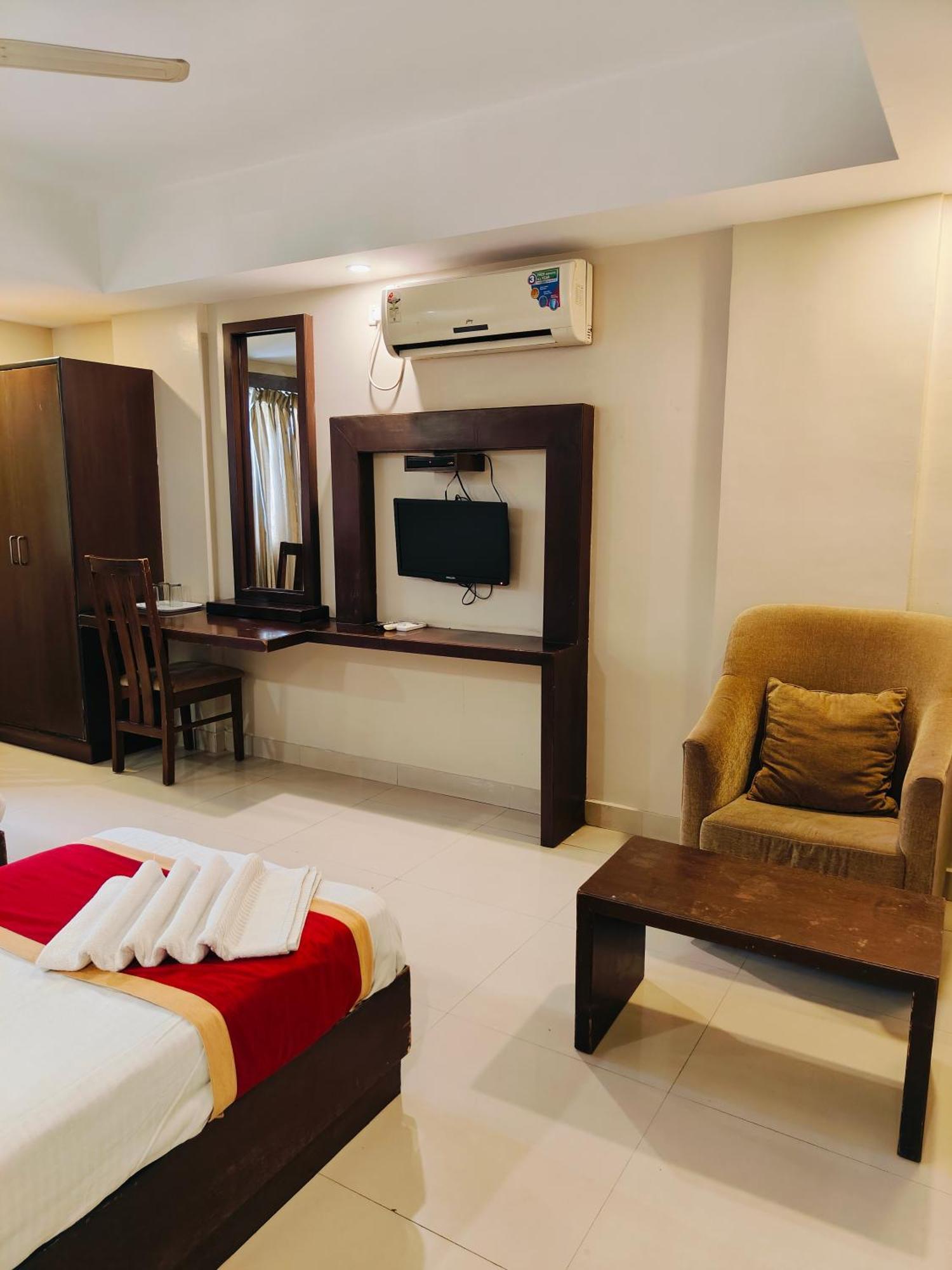 Green Wood Inn Mysore Near Palace Dış mekan fotoğraf