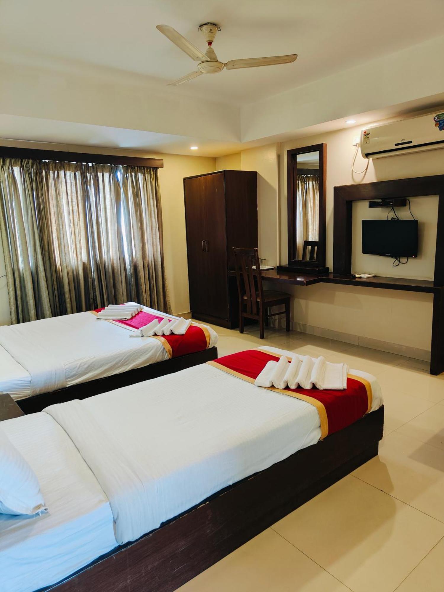 Green Wood Inn Mysore Near Palace Dış mekan fotoğraf